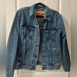 Levi’s Vintage Jean jacket Men’s size Medium. Great condition.